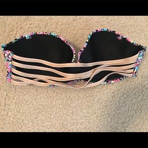 Victoria's Secret Swim - Strapless Victoria’s Secret Swim 36C multicolor Victoria's Secret Swim - Strapless Victoria’s Secret Swim 36C multicolor